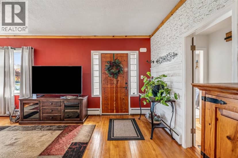 405 3 Avenue W, Cardston, photo 5