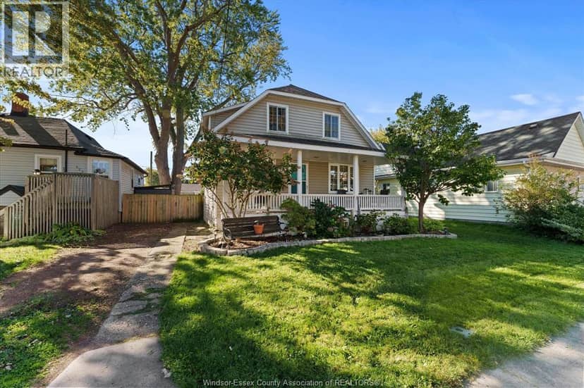 524 Broadway Street, Belle River, photo 2