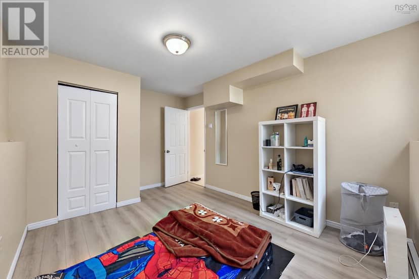 111 Shrewsbury Road, Dartmouth, photo 2