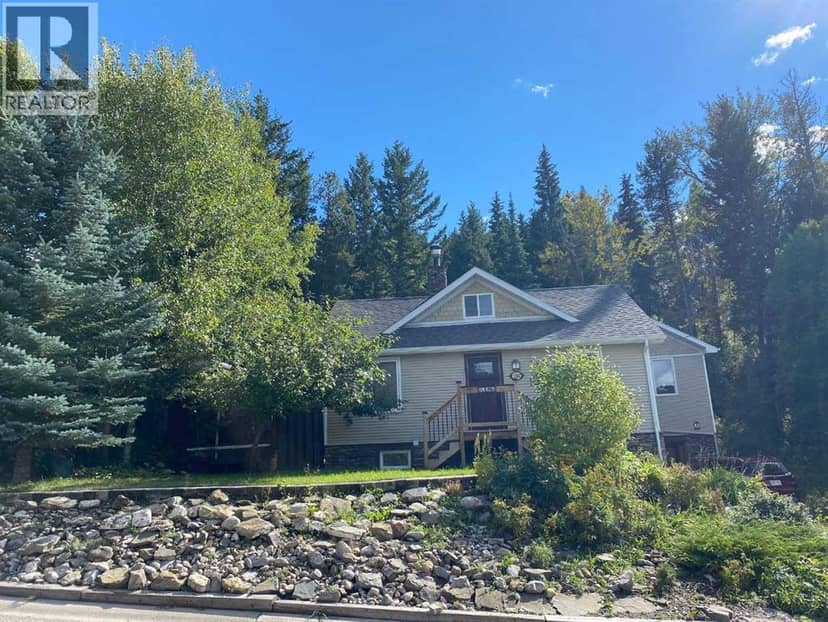 13302 15 Avenue, Blairmore, photo 2
