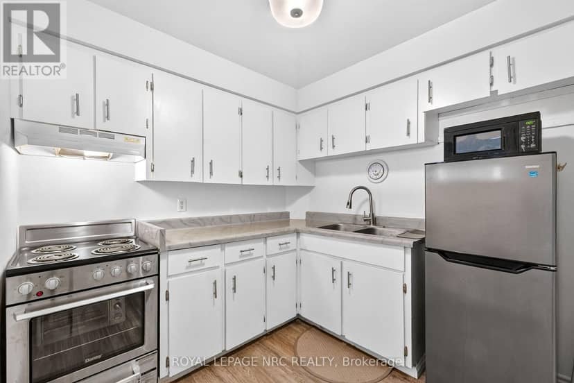327 - 72 Main Street E, Port Colborne, photo 5