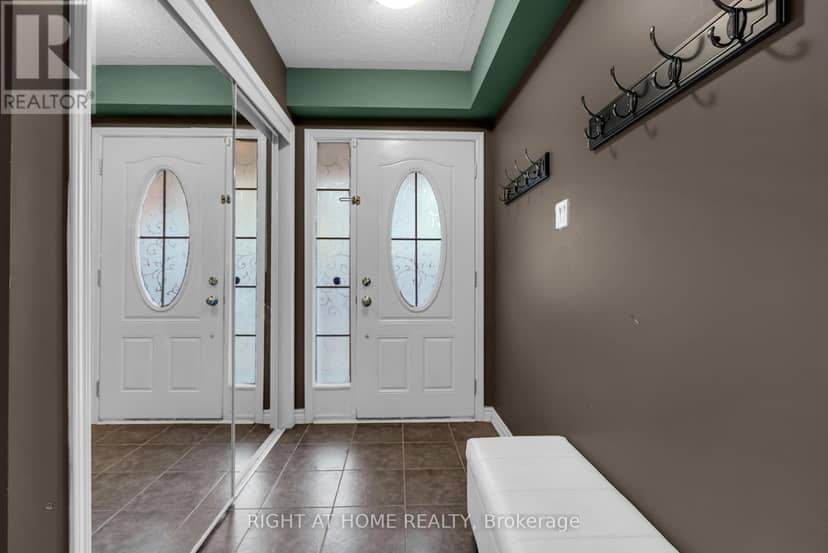 1626 Leblanc Court, Milton, photo 4