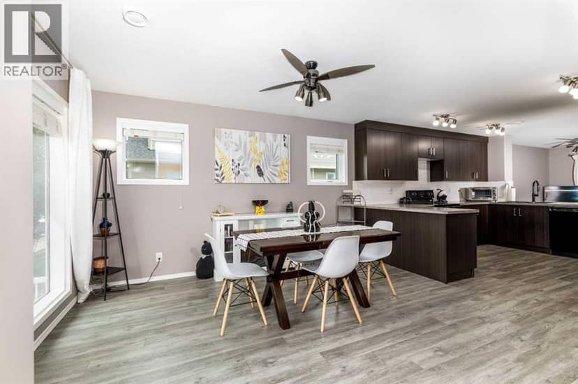 901, 339 Viscount Drive, Red Deer, photo 3