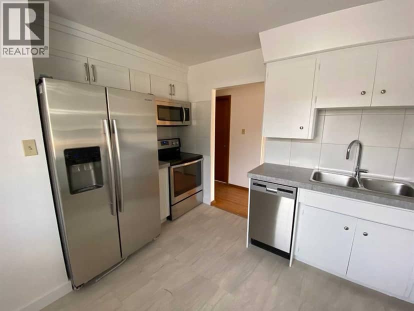 2826 43 Street SW, Calgary, photo 8