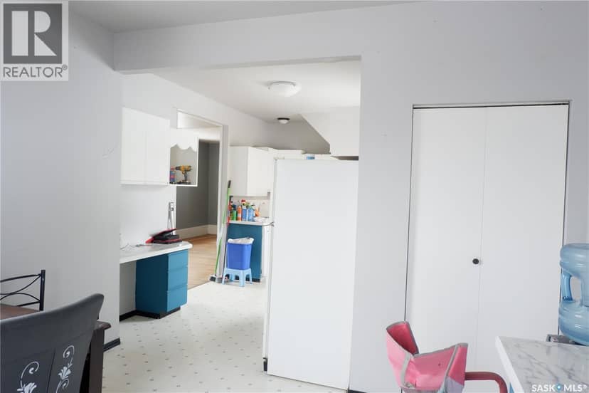 405 4th AVENUE E, Assiniboia, photo 6