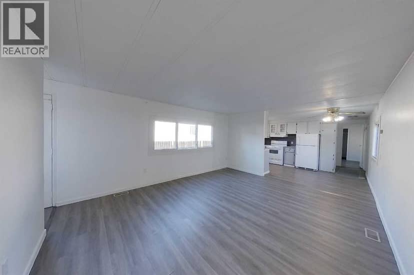 301 8 Street SW, Slave Lake, photo 6
