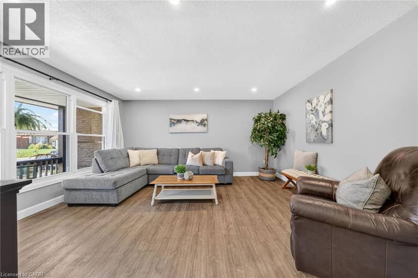 225 MACCRAE Drive, Caledonia, photo 5