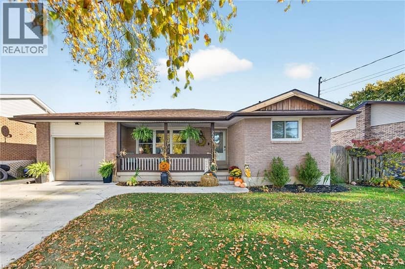 225 MACCRAE Drive, Caledonia