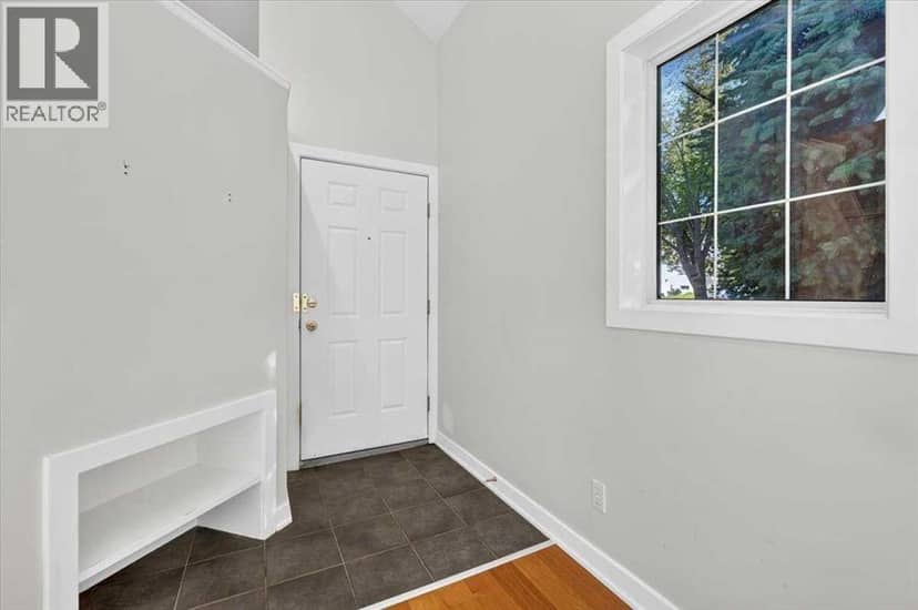 3221 2 Street NW, Calgary, photo 6