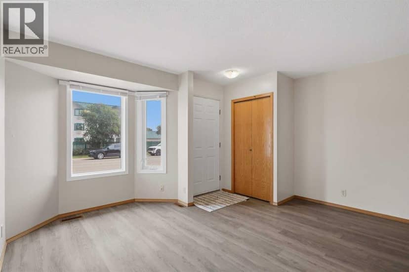 5414 45 Street, Lacombe, photo 4