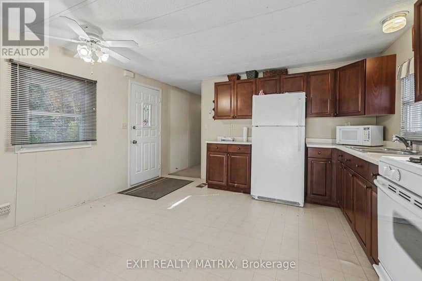 8891 Lynnwood Park Private, Ottawa, photo 6