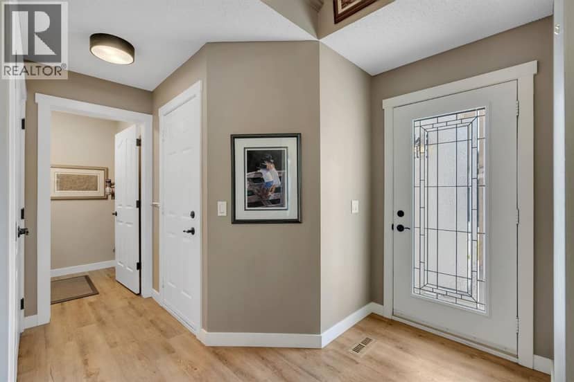 55 Douglas Woods Park SE, Calgary, photo 6
