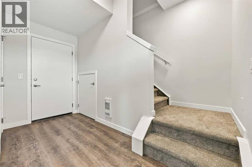 1005, 132 Red Embers Link NE, Calgary, photo 4