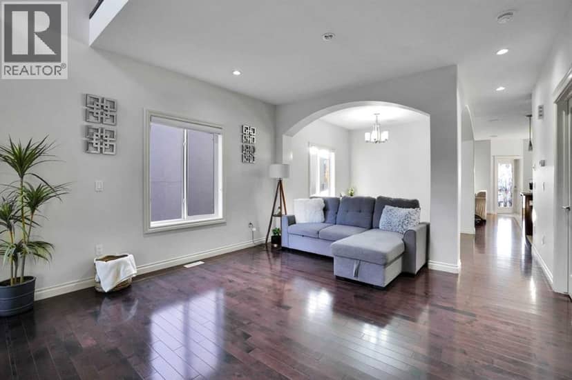 293 Saddlelake Drive NE, Calgary, photo 8