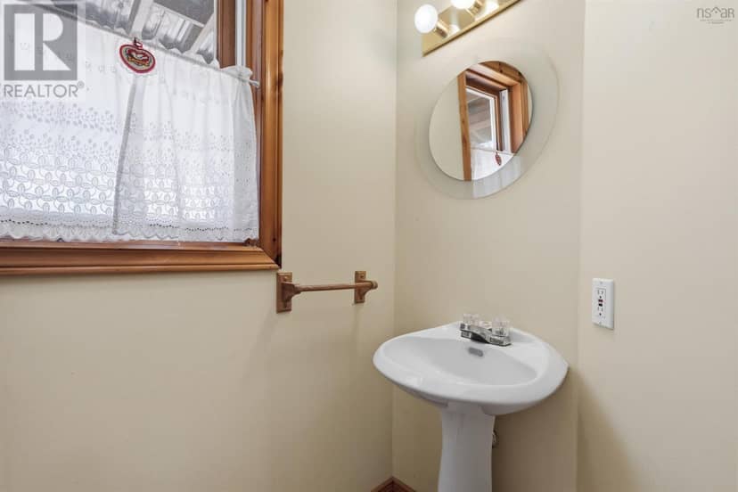 1471 Medway River Road, Mill Village, photo 6