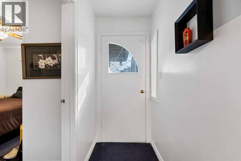 330 9 Street SE, Medicine Hat, photo 6