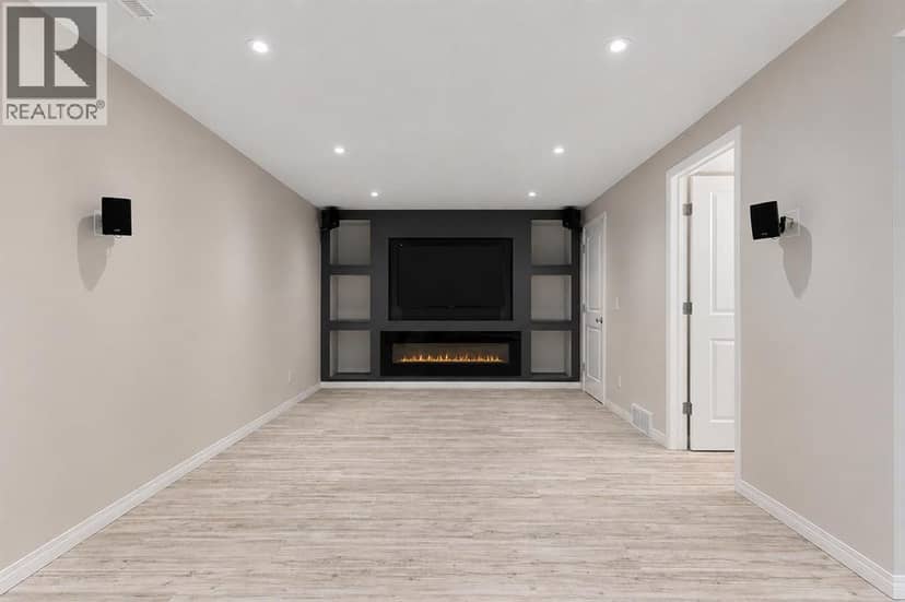 16 Fireside Way, Cochrane, photo 8
