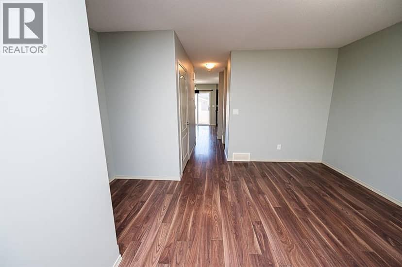 1404, 30 Carleton Avenue, Red Deer, photo 3
