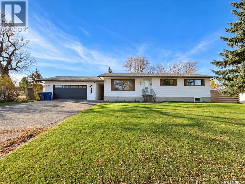 1513 Chestnut DRIVE, Moosomin