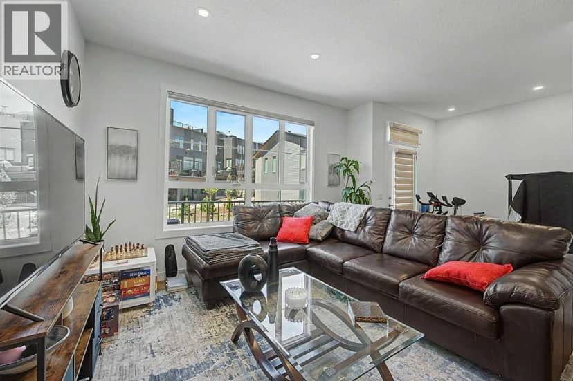 140 Sovereign Common SW, Calgary, photo 6
