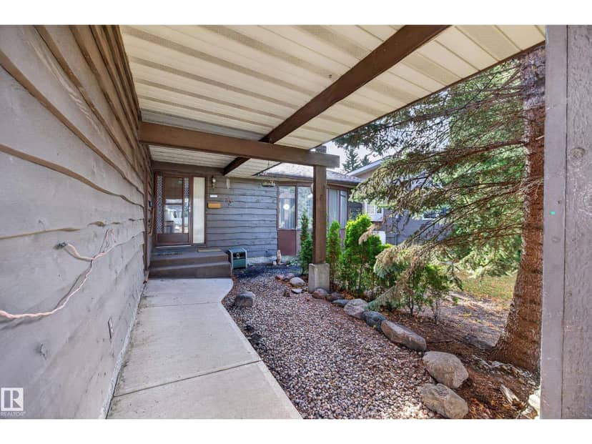3023 130 AV NW, Edmonton, photo 3