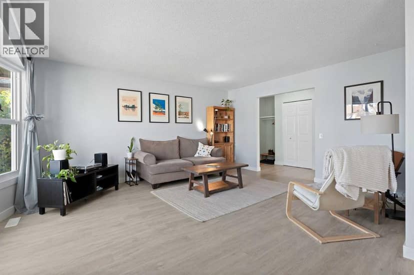 11 Berwick Hill NW, Calgary, photo 4