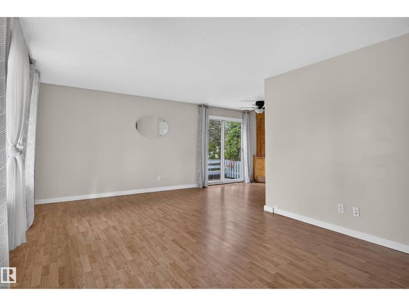 10508 60A AV NW, Edmonton, photo 3