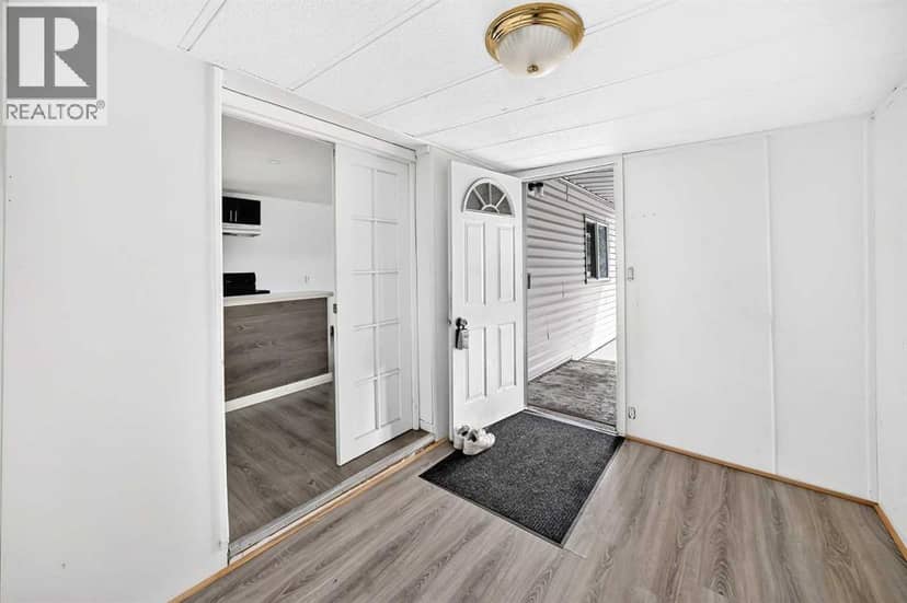 308, 3223 83 Street NW, Calgary, photo 5