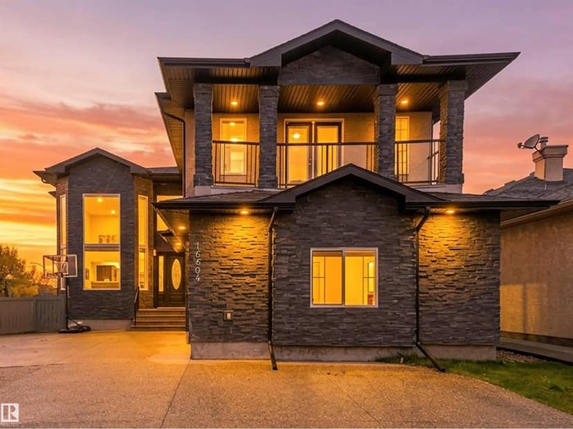 16604 72 ST NW NW, Edmonton