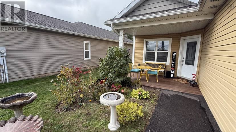1215 Starrs Point Road, Port Williams, photo 3
