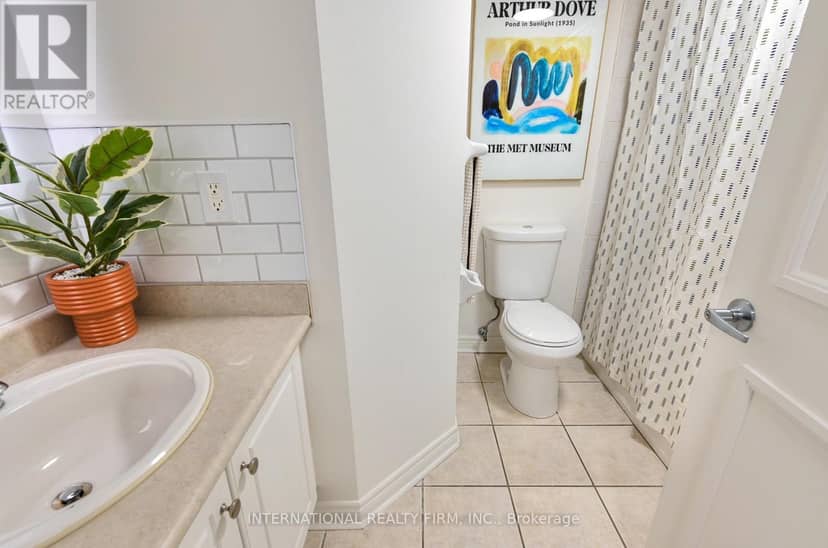 201 - 60 Aerodrome Crescent, Toronto, photo 6