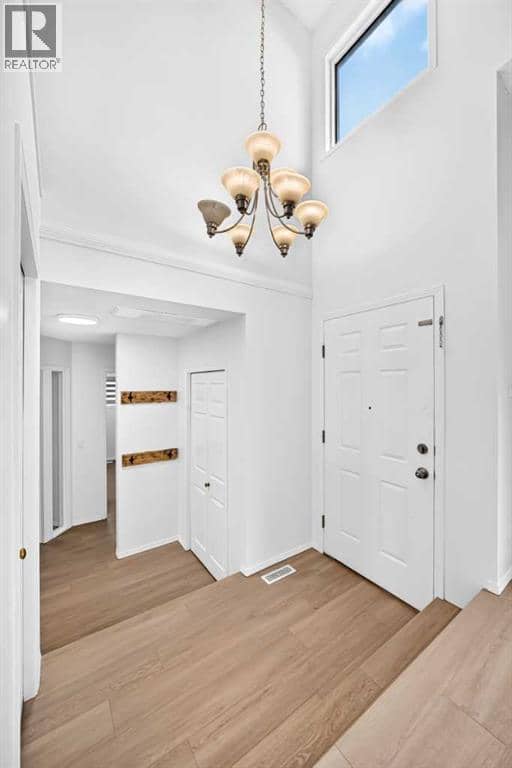 355 Millrise Drive SW, Calgary, photo 5