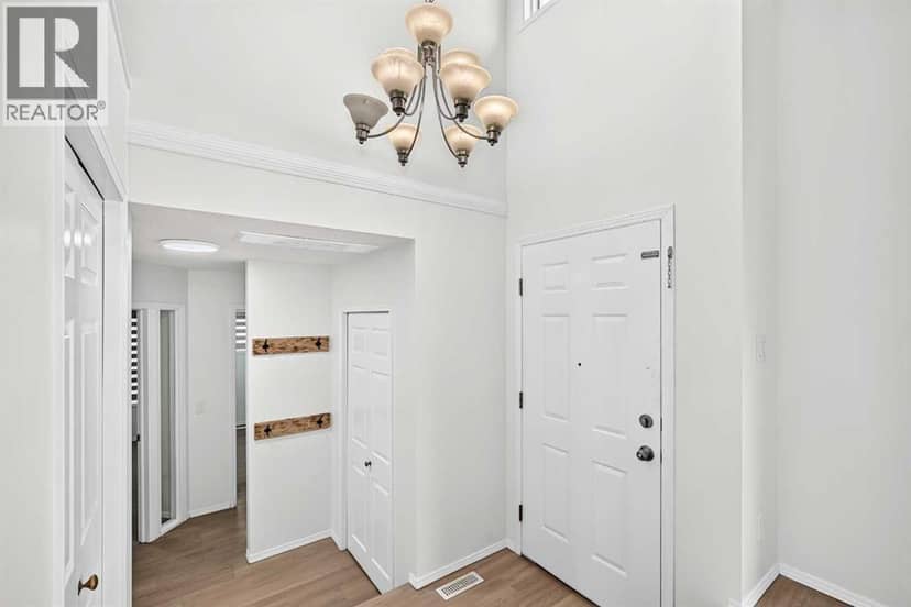 355 Millrise Drive SW, Calgary, photo 4