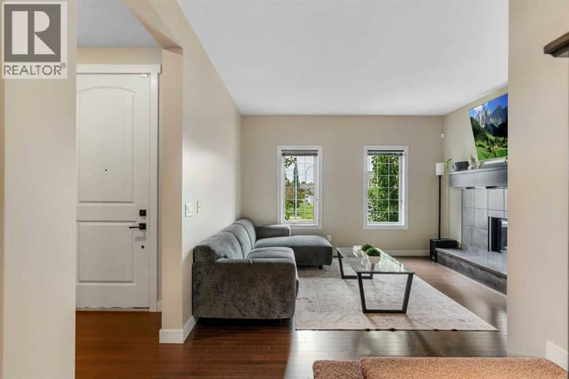 360 Marquis Heights SE, Calgary, photo 6
