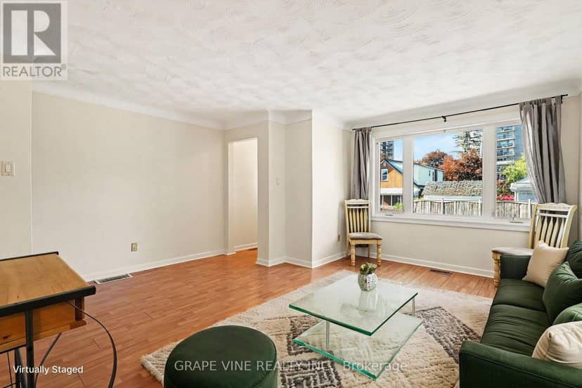 371 Larouche Street, Ottawa, photo 2