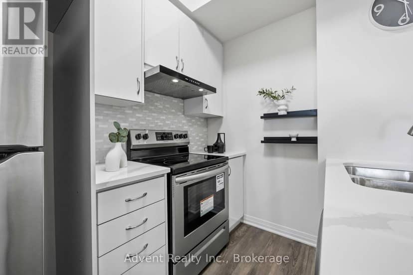 113 - 58 Adam Sellers Street, Markham, photo 6