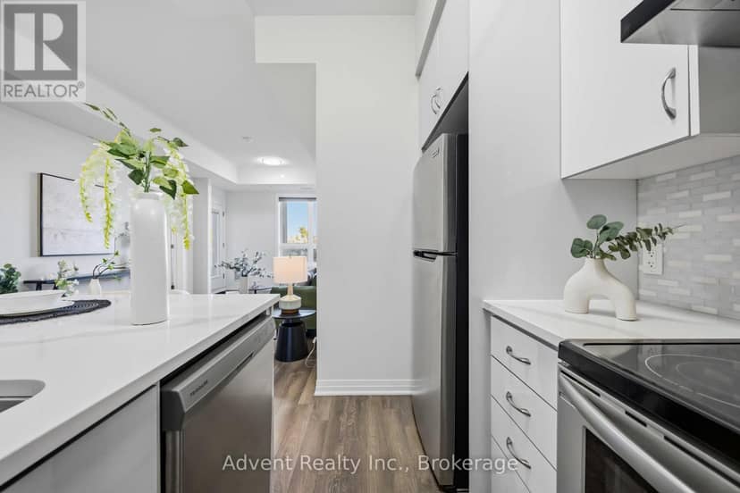 113 - 58 Adam Sellers Street, Markham, photo 7