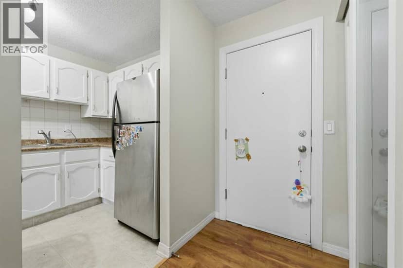 102, 611 67 Avenue SW, Calgary, photo 2