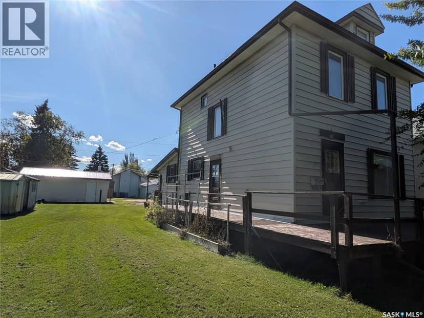 337 9th STREET E, Prince Albert, photo 2