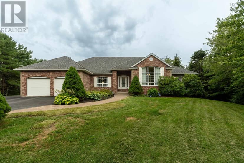 215 Westwood Boulevard, Tantallon, photo 3