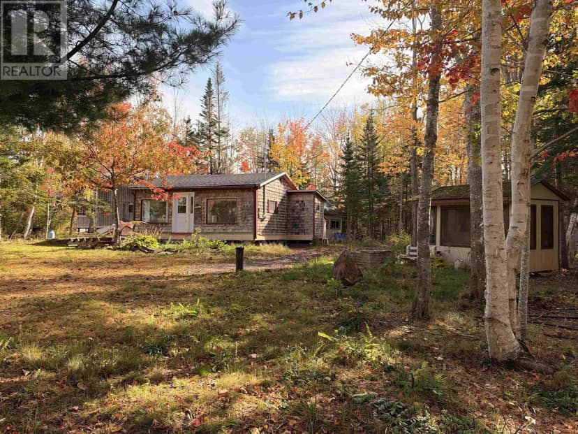 127 Fieldwood Lane, Brule Shore