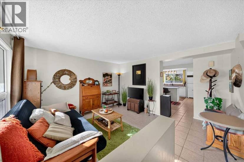 130 Woodmont Terrace SW, Calgary, photo 7