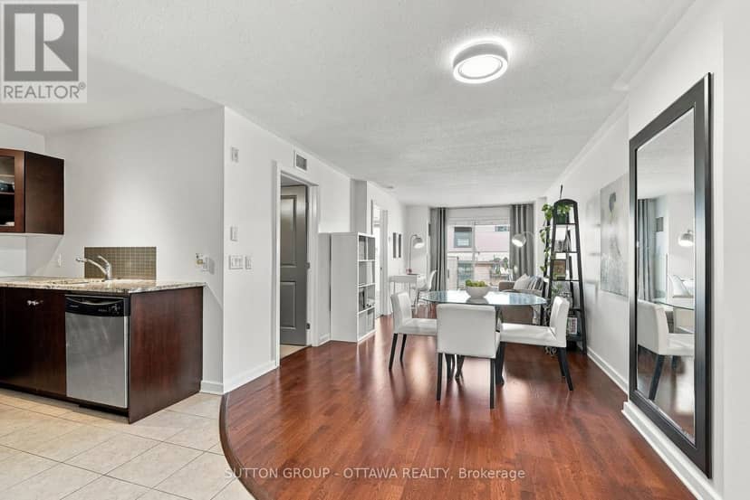 1012 - 138 Somerset Street W, Ottawa, photo 3