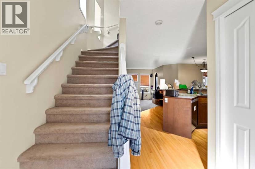 195 Cranberry Close SE, Calgary, photo 6