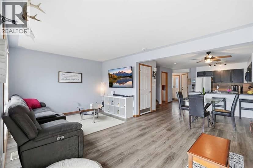 38 Legend Court, Sylvan Lake, photo 5