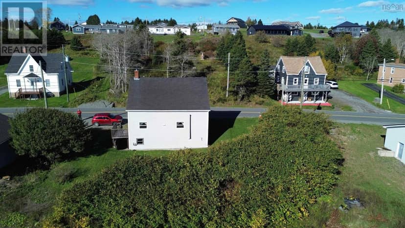788 Veterans Memorial Drive, Arichat, photo 5