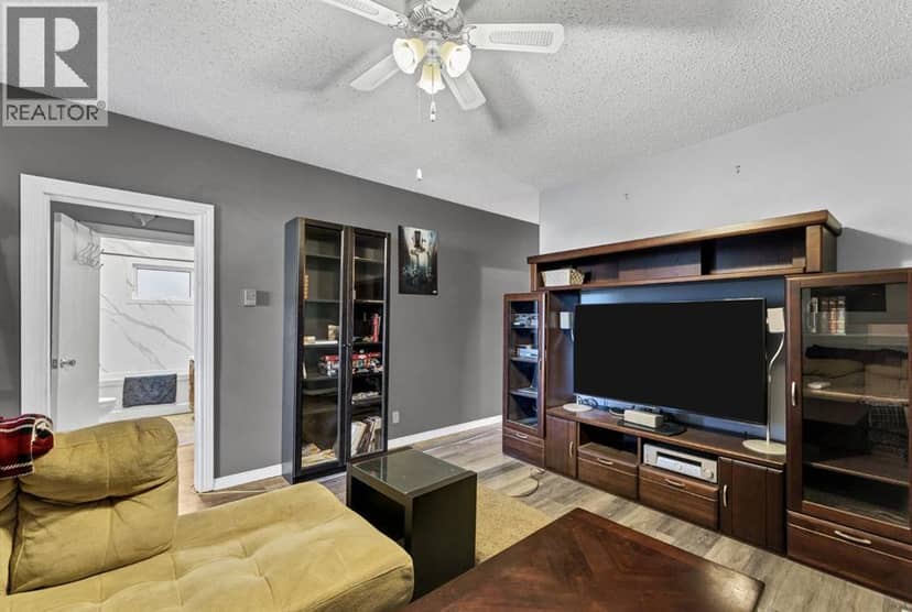 922 4 Street SE, Medicine Hat, photo 8