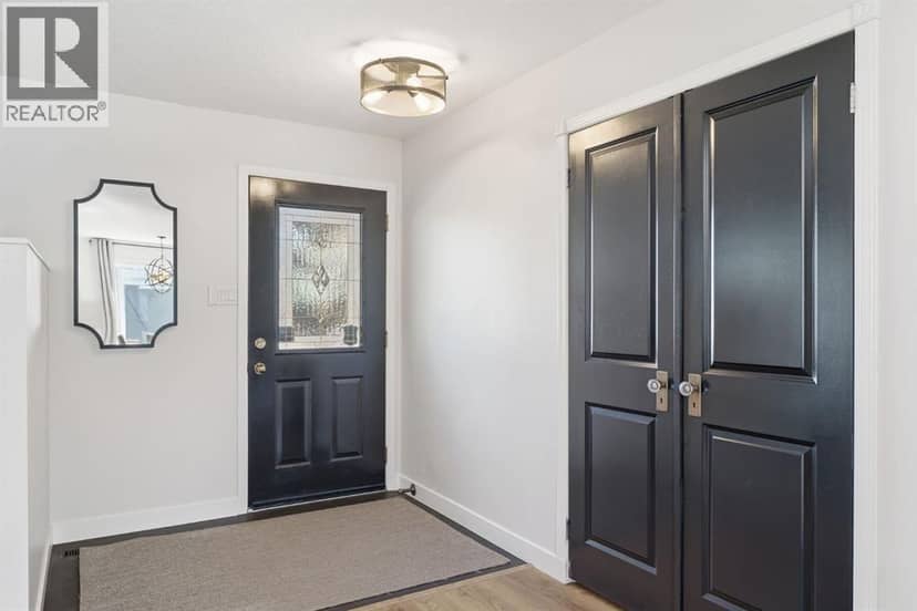 543 Willingdon Boulevard SE, Calgary, photo 2