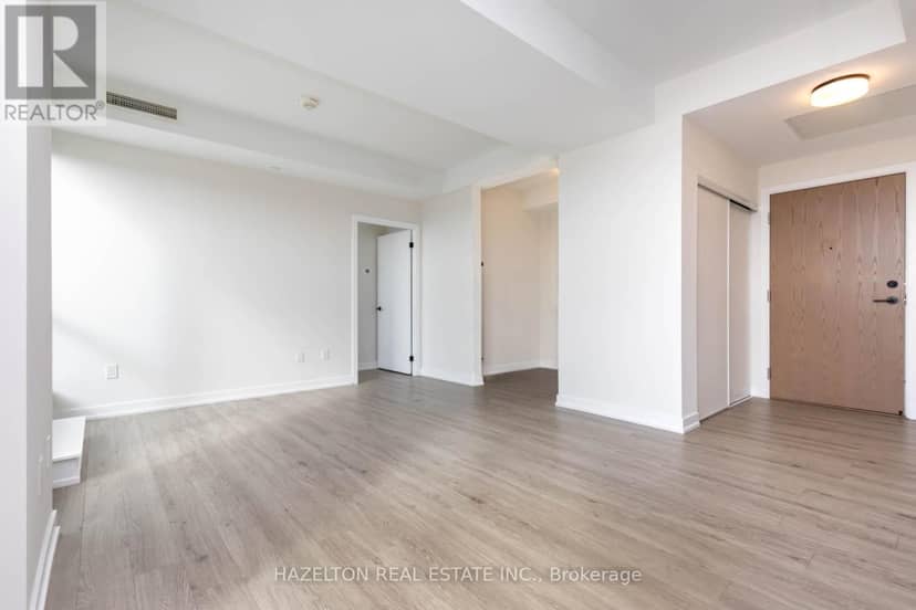 905 - 2300 St. Clair Avenue W, Toronto, photo 6