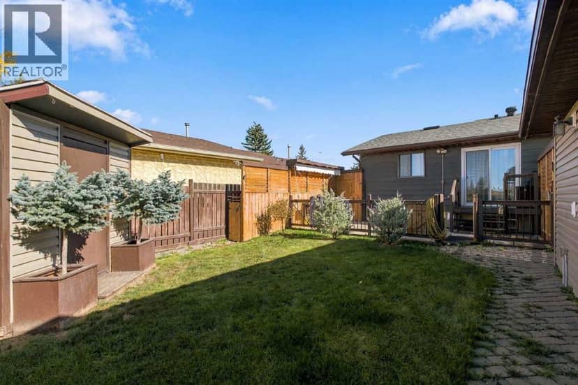84 Glendale Way, Cochrane, photo 3